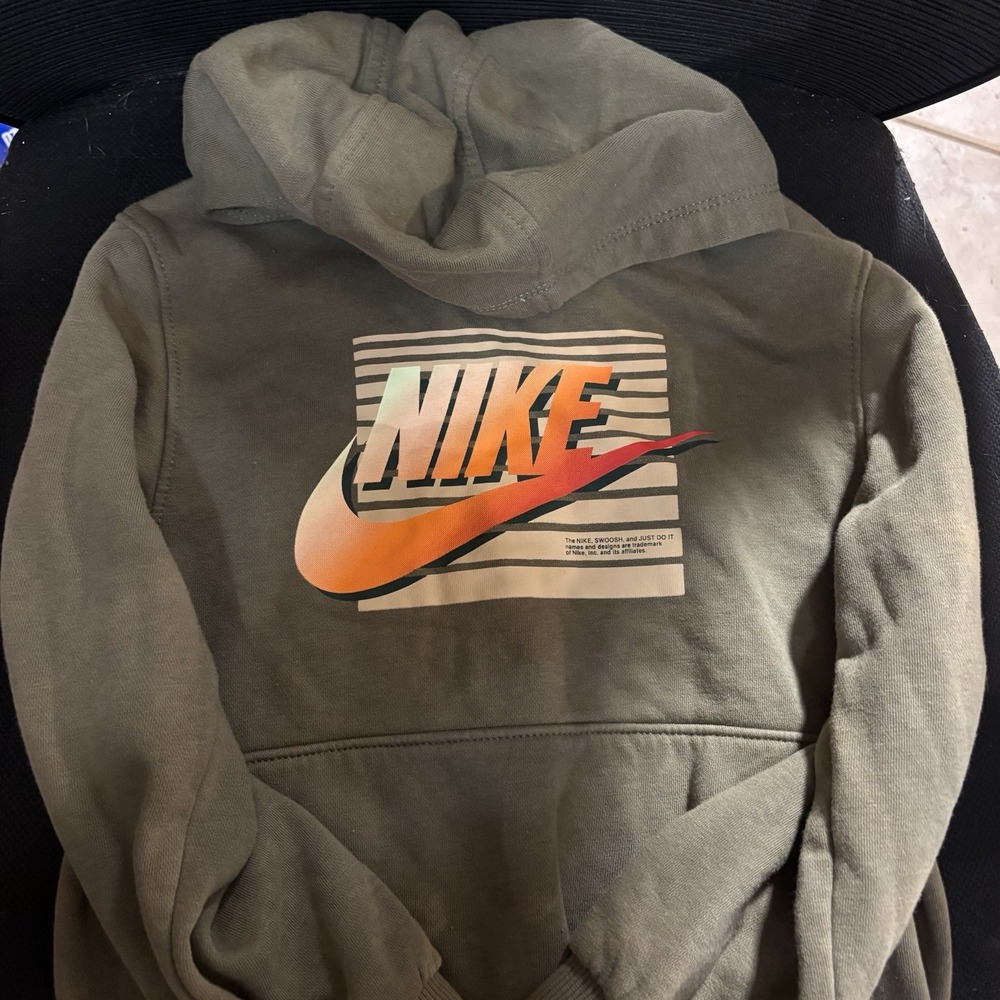 Nike Boys Hoodie Pullover Size Small Green‎ With Multicolor Nike Logo On Chest